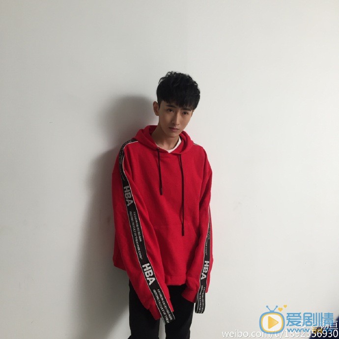 杨亘生活照 杨亘高清写真_杨亘高清剧照