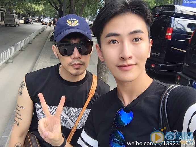 杨亘生活照 杨亘高清写真_杨亘高清剧照