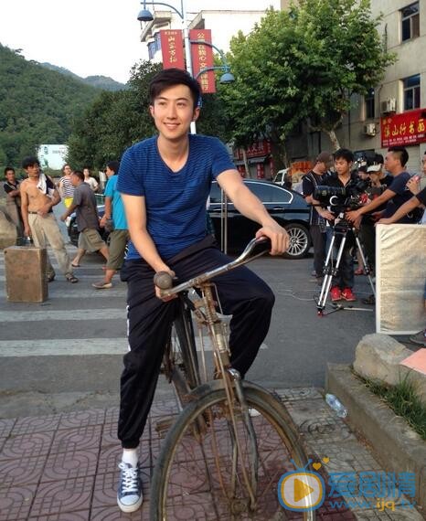 崔绍涵生活照 崔绍涵高清写真_崔绍涵高清剧照