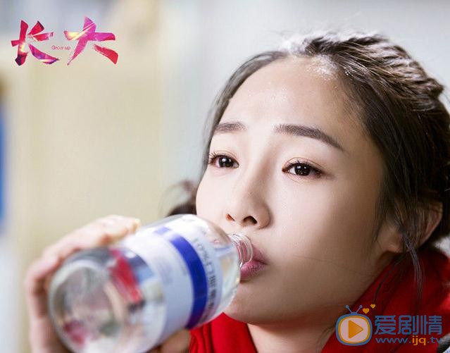 白百何《长大》剧照 白百何高清写真_白百何高清剧照