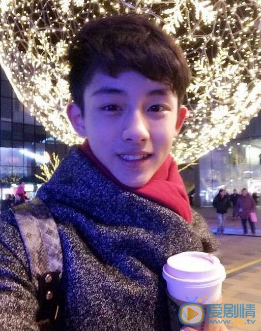 董思成早年旧照 董思成高清写真_董思成高清剧照