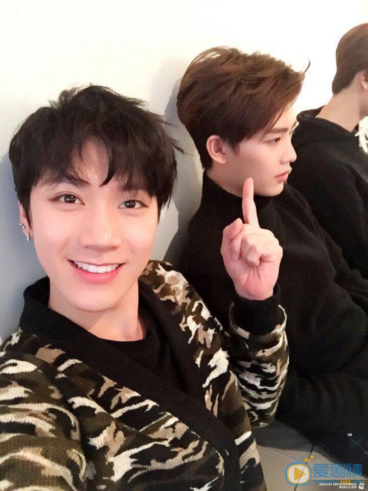 Ten生活照 Ten高清写真_Ten高清剧照