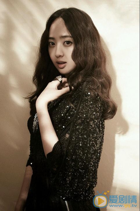 金玟廷杂志照 金玟廷高清写真_金玟廷高清剧照