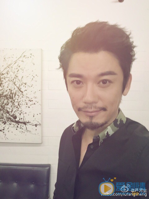 芦芳生生活照 芦芳生高清写真_芦芳生高清剧照