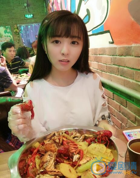 童可可与人合照 童可可高清写真_童可可高清剧照