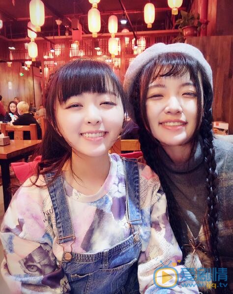 童可可与人合照 童可可高清写真_童可可高清剧照