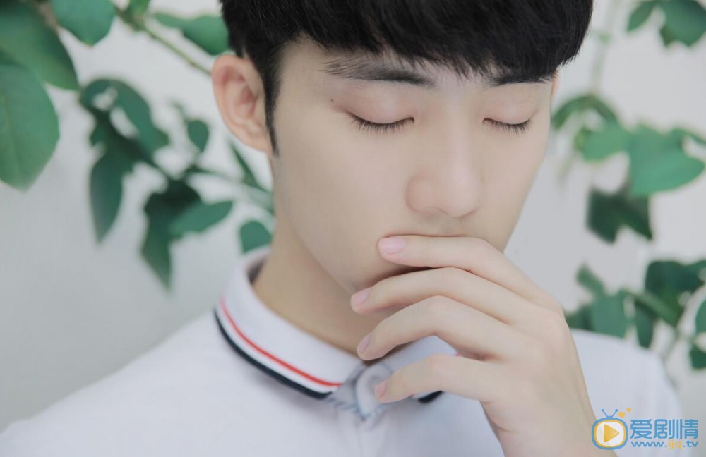 陈名豪初晨书模 陈名豪高清写真_陈名豪高清剧照