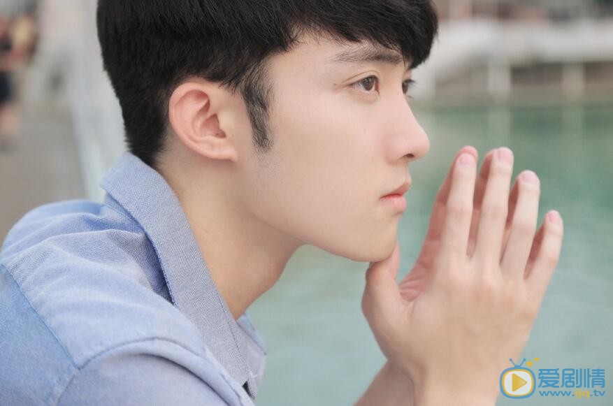 陈名豪衬衣少年 陈名豪高清写真_陈名豪高清剧照
