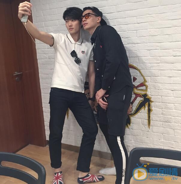 陈名豪合照 陈名豪高清写真_陈名豪高清剧照