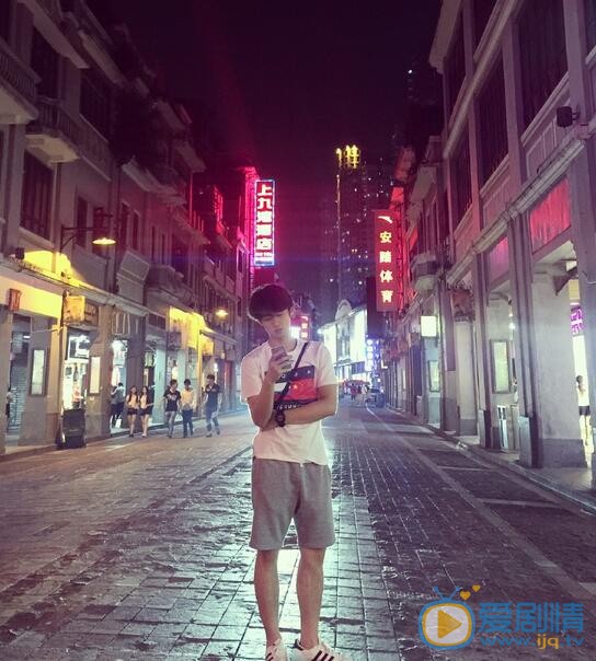 陈名豪生活照 陈名豪高清写真_陈名豪高清剧照