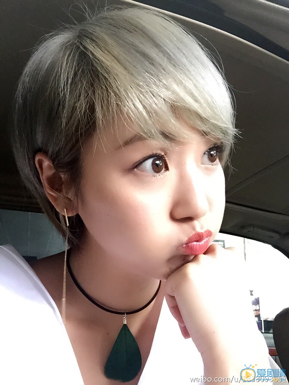 王思思卖萌表情 王思思高清写真_王思思高清剧照