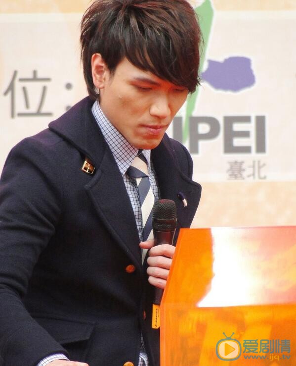 杨宗纬2010慈善活动照 杨宗纬高清写真_杨宗纬高清剧照