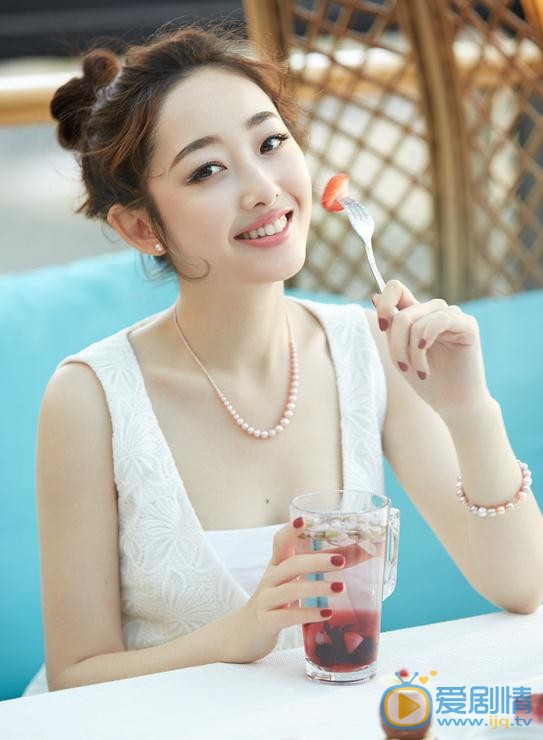 蒋梦婕黑白写真 蒋梦婕高清写真_蒋梦婕高清剧照