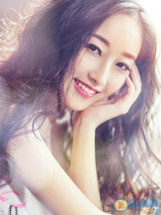 蒋梦婕黑白写真 蒋梦婕高清写真_蒋梦婕高清剧照