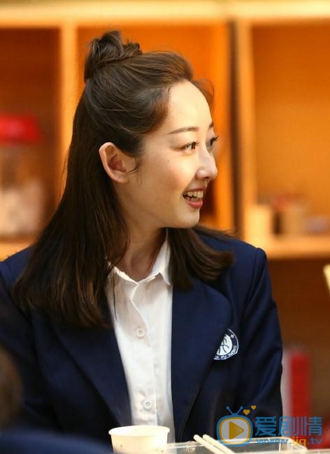 蒋梦婕《28岁未成年》剧照 蒋梦婕高清写真_蒋梦婕高清剧照
