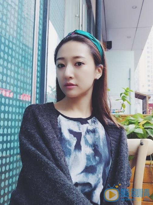 余玥生活照 余玥高清写真_余玥高清剧照