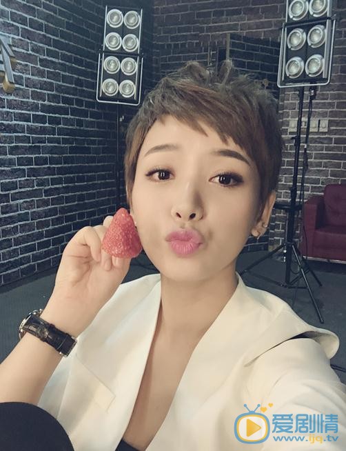 李晓峰生活照 李晓峰高清写真_李晓峰高清剧照