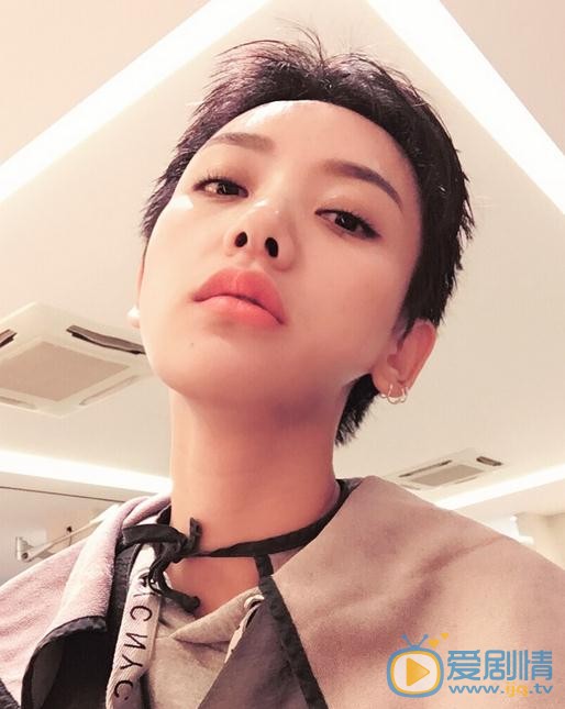 李晓峰生活照 李晓峰高清写真_李晓峰高清剧照