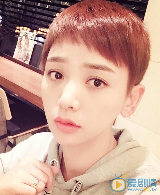李晓峰生活照 李晓峰高清写真_李晓峰高清剧照