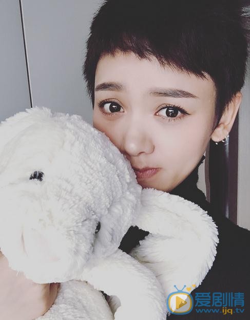 李晓峰生活照 李晓峰高清写真_李晓峰高清剧照
