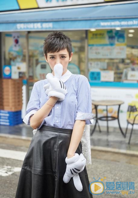 李晓峰时尚街拍 李晓峰高清写真_李晓峰高清剧照