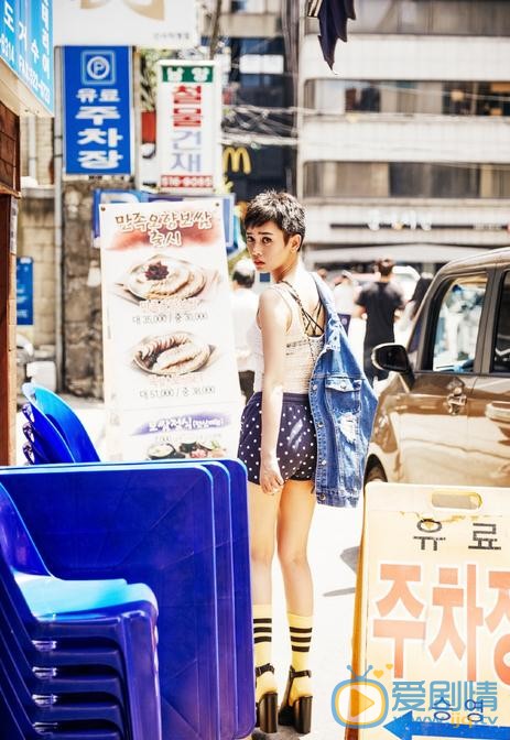 李晓峰时尚街拍 李晓峰高清写真_李晓峰高清剧照