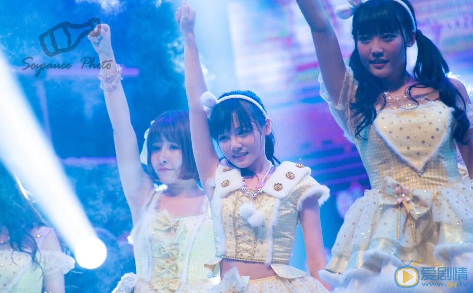 曾艳芬演出照 曾艳芬高清写真_曾艳芬高清剧照