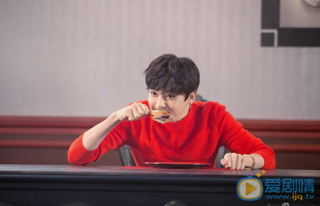 侯明昊阳光写真 侯明昊高清写真_侯明昊高清剧照