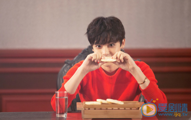 侯明昊阳光写真 侯明昊高清写真_侯明昊高清剧照