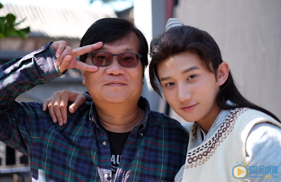 梁振伦幕后片场照 梁振伦高清写真_梁振伦高清剧照
