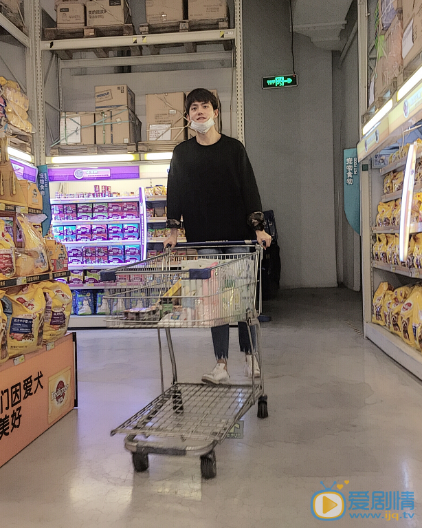 胡文喆生活照 胡文喆高清写真_胡文喆高清剧照