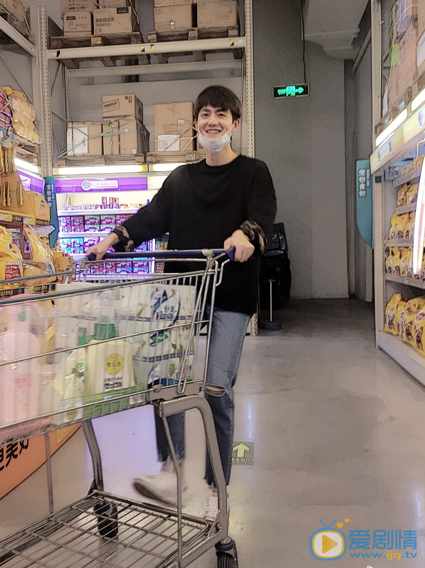 胡文喆生活照 胡文喆高清写真_胡文喆高清剧照