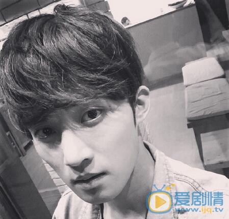 陈名豪俊朗少年 陈名豪高清写真_陈名豪高清剧照
