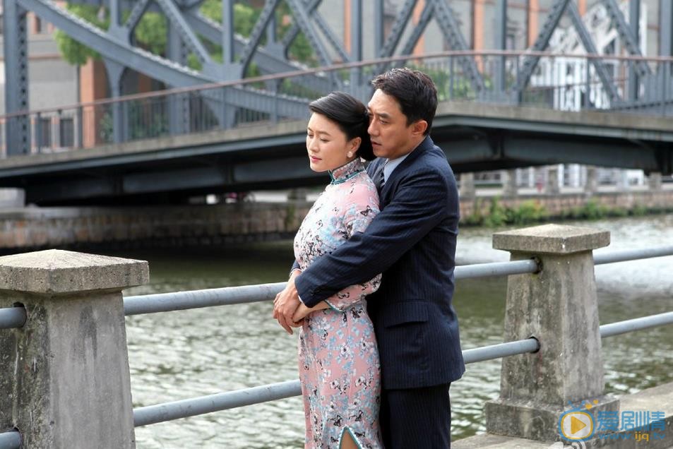 王新《映山红》剧照 王新高清写真_王新高清剧照