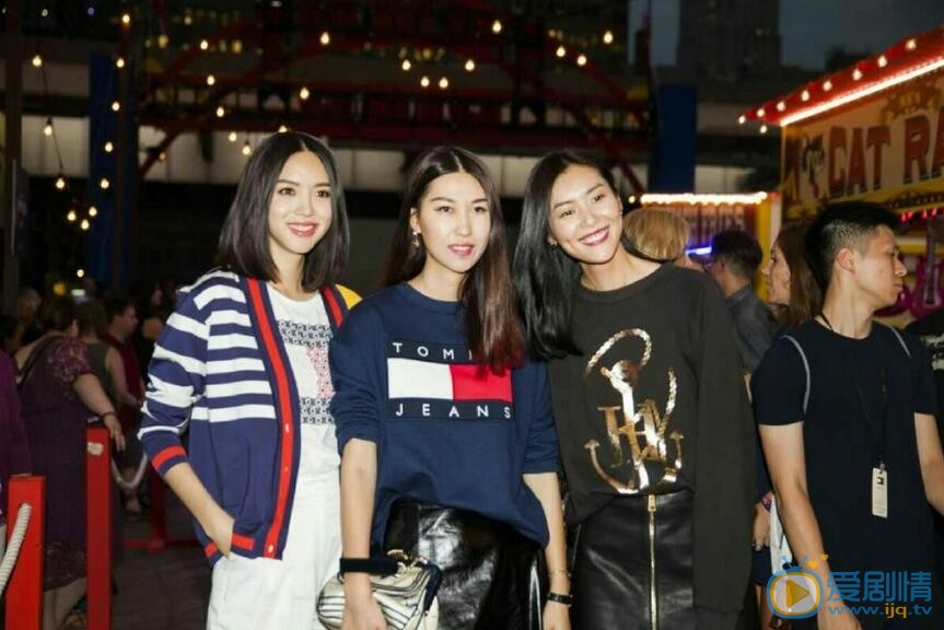 张梓琳与人合照 张梓琳高清写真_张梓琳高清剧照