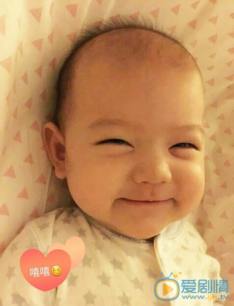 张梓琳女儿照 张梓琳高清写真_张梓琳高清剧照