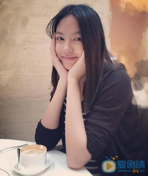 张梓琳生活照 张梓琳高清写真_张梓琳高清剧照