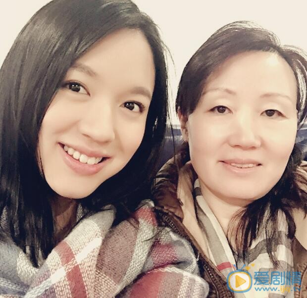 张梓琳与人合照 张梓琳高清写真_张梓琳高清剧照