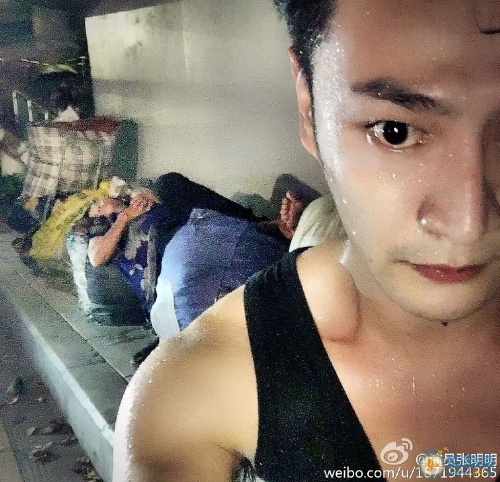 张明明健身照 张明明高清写真_张明明高清剧照