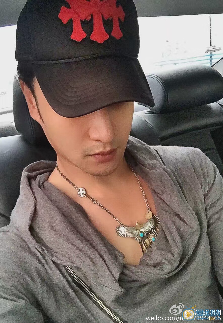 张明明生活照 张明明高清写真_张明明高清剧照