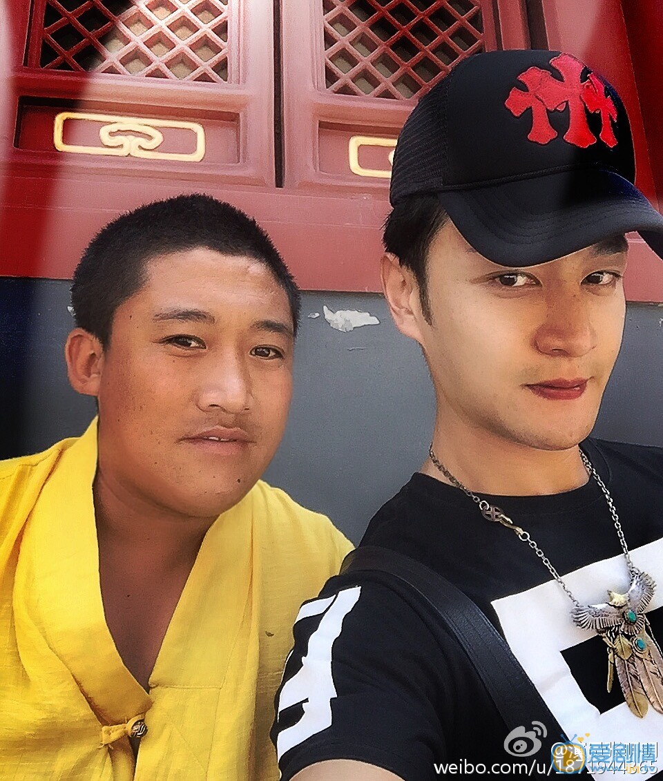 张明明生活照 张明明高清写真_张明明高清剧照