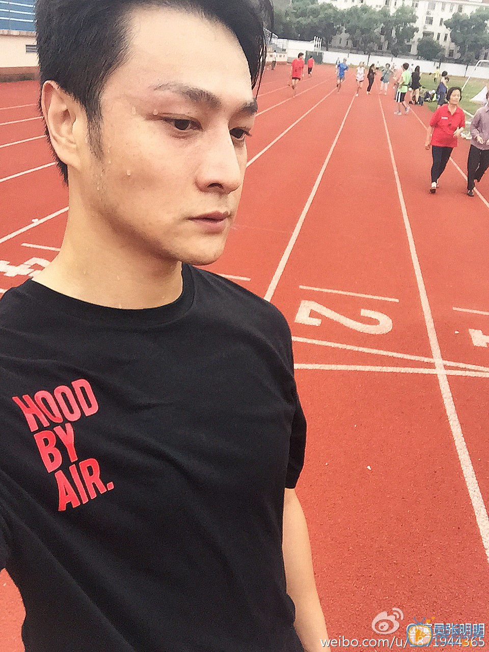 张明明健身照 张明明高清写真_张明明高清剧照