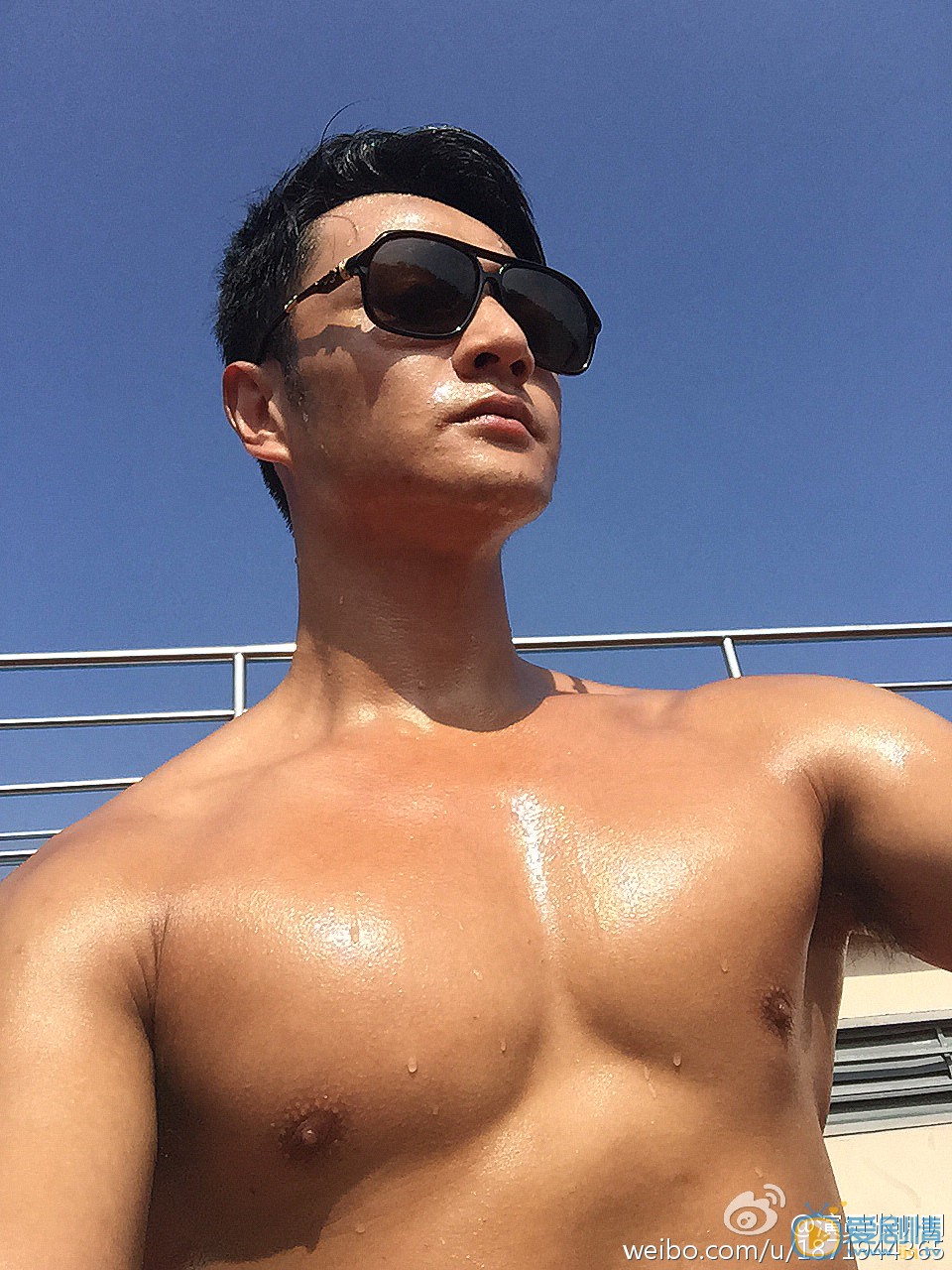 张明明健身照 张明明高清写真_张明明高清剧照