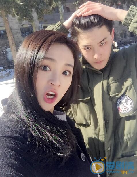 王瑞昌与人合照 王瑞昌高清写真_王瑞昌高清剧照