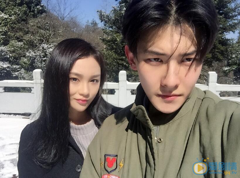 王瑞昌与人合照 王瑞昌高清写真_王瑞昌高清剧照