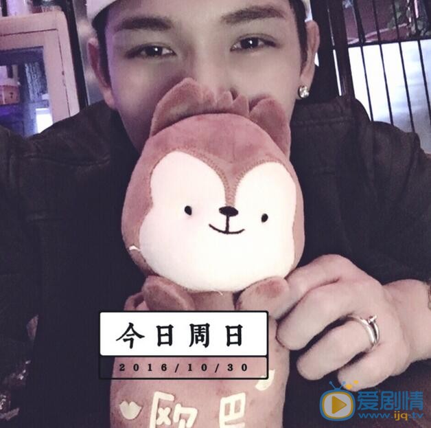 王以纶生活照 王以纶高清写真_王以纶高清剧照