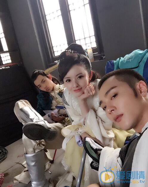 王以纶片场照 王以纶高清写真_王以纶高清剧照