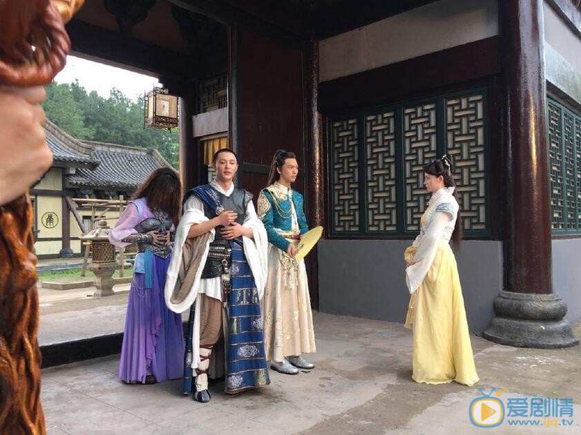 王以纶片场照 王以纶高清写真_王以纶高清剧照