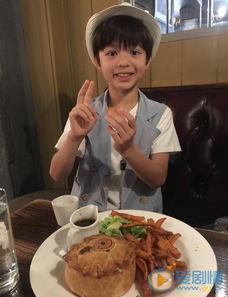 西蒙子生活照 西蒙子高清写真_西蒙子高清剧照
