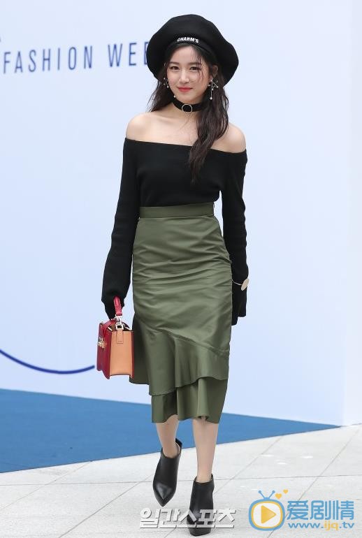 李多寅活动照 李多寅高清写真_李多寅高清剧照